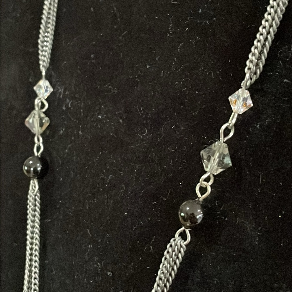 Y2K Triple strand AB beaded necklace with 3D Heart Pendant - Picture 4 of 6